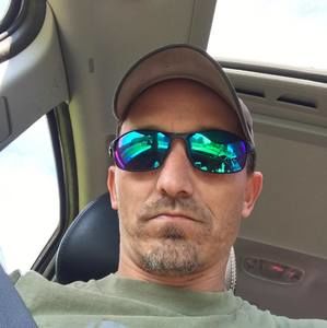 Meet your Posher, Dennis